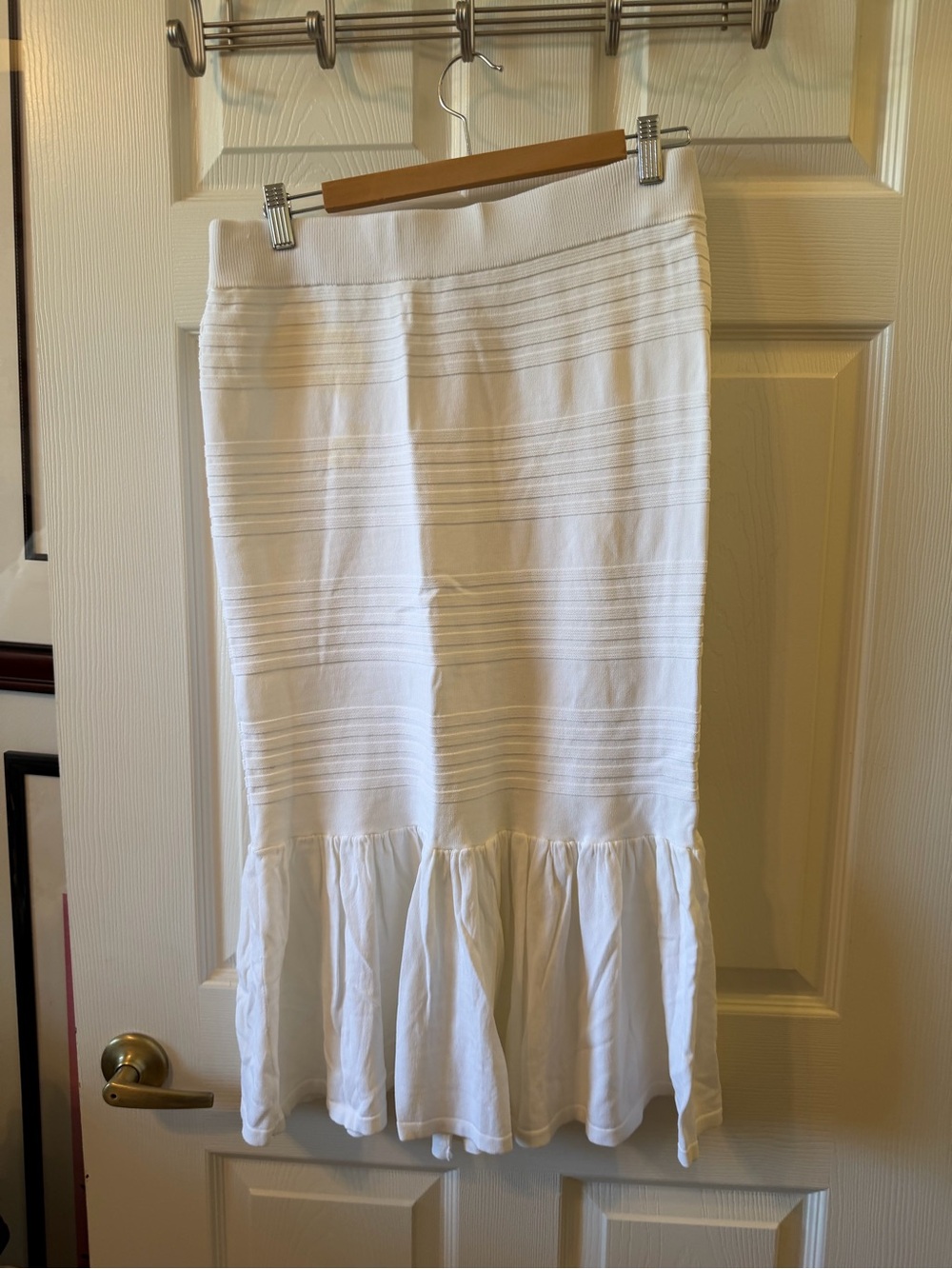 eva mendes for New York & Company White Midi Ruffle-Hem Skirt